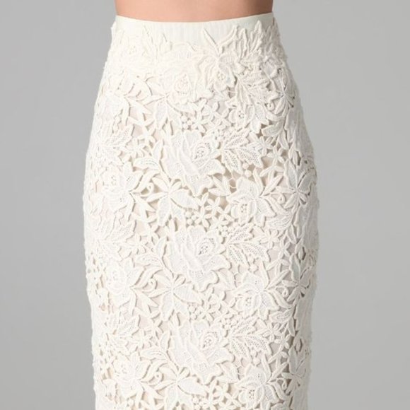 EUC Ellie Tahari Bennet Lace Skirt $398 Size 0 - Picture 2 of 14